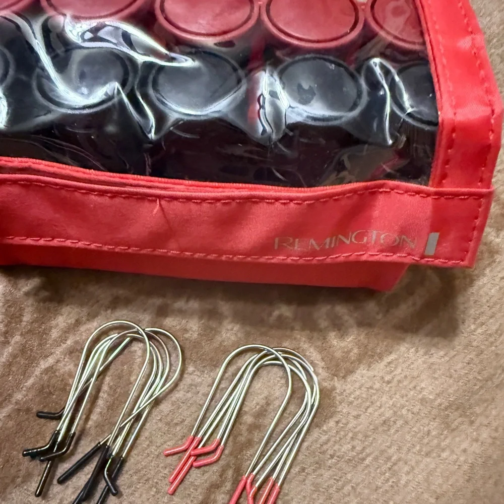 Remington Hair Hot  Rollerset with  Clips - Picture 2 of 4